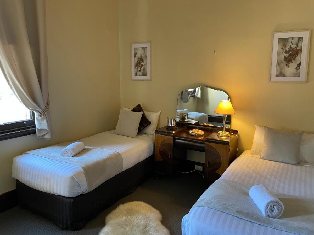 Neath Hotel Dış mekan fotoğraf