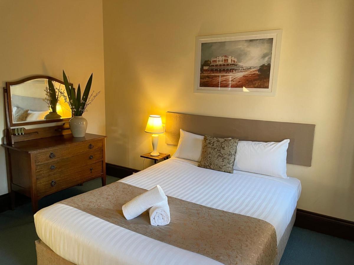 Neath Hotel Dış mekan fotoğraf