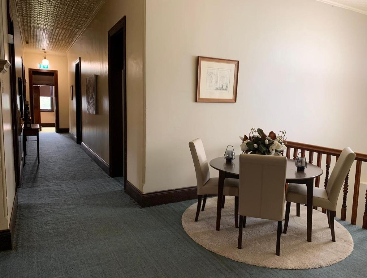 Neath Hotel Dış mekan fotoğraf
