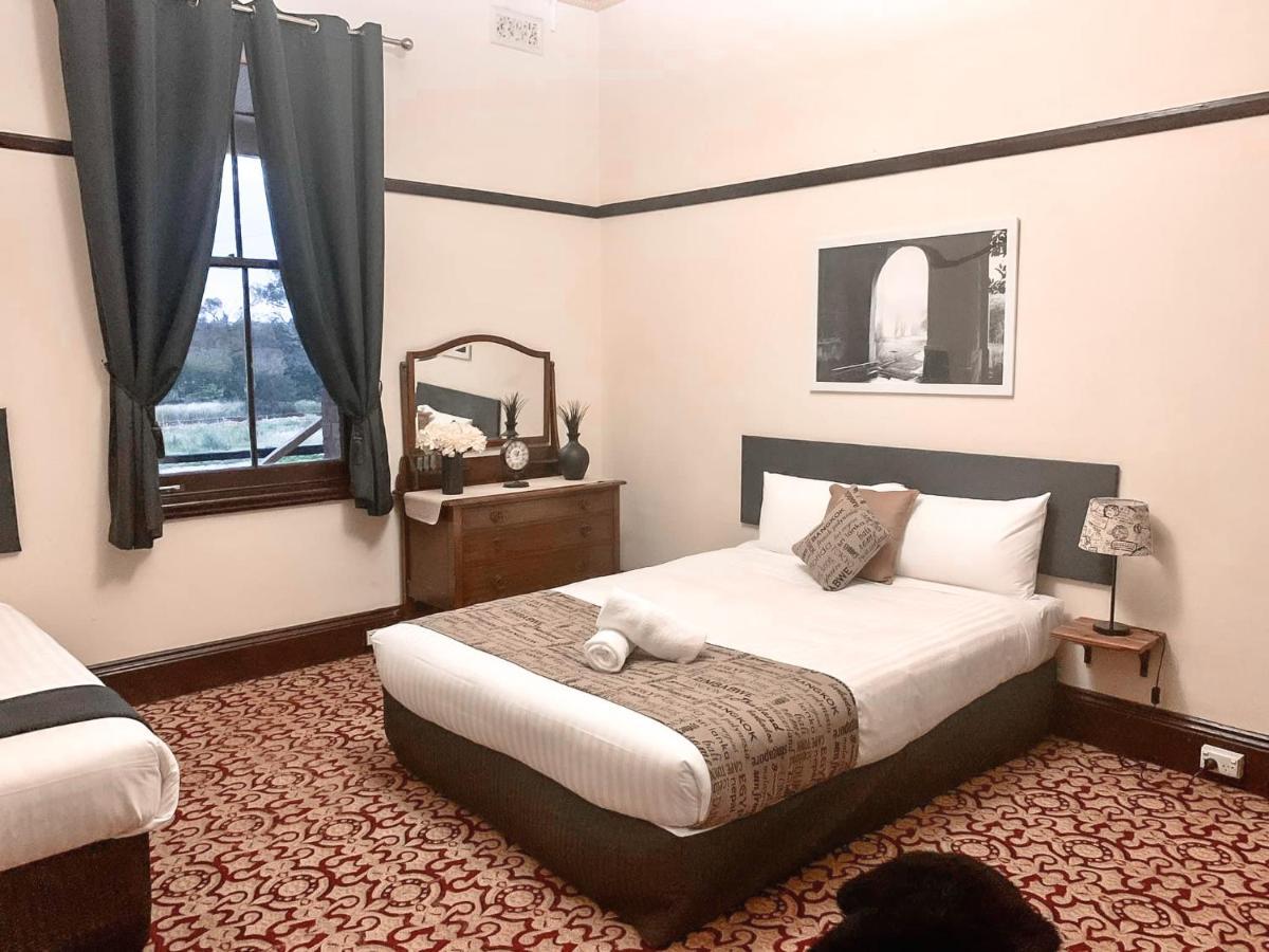 Neath Hotel Dış mekan fotoğraf