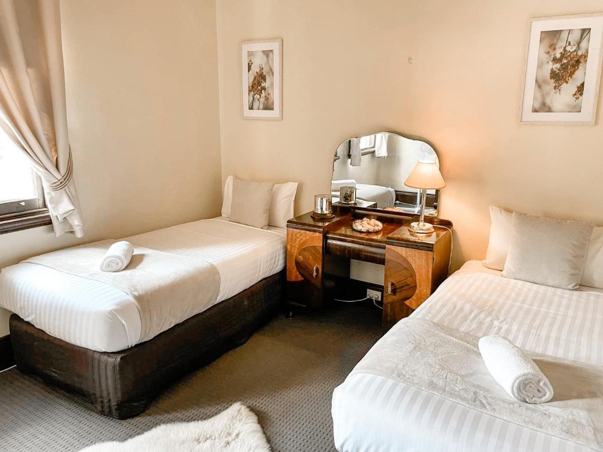 Neath Hotel Dış mekan fotoğraf