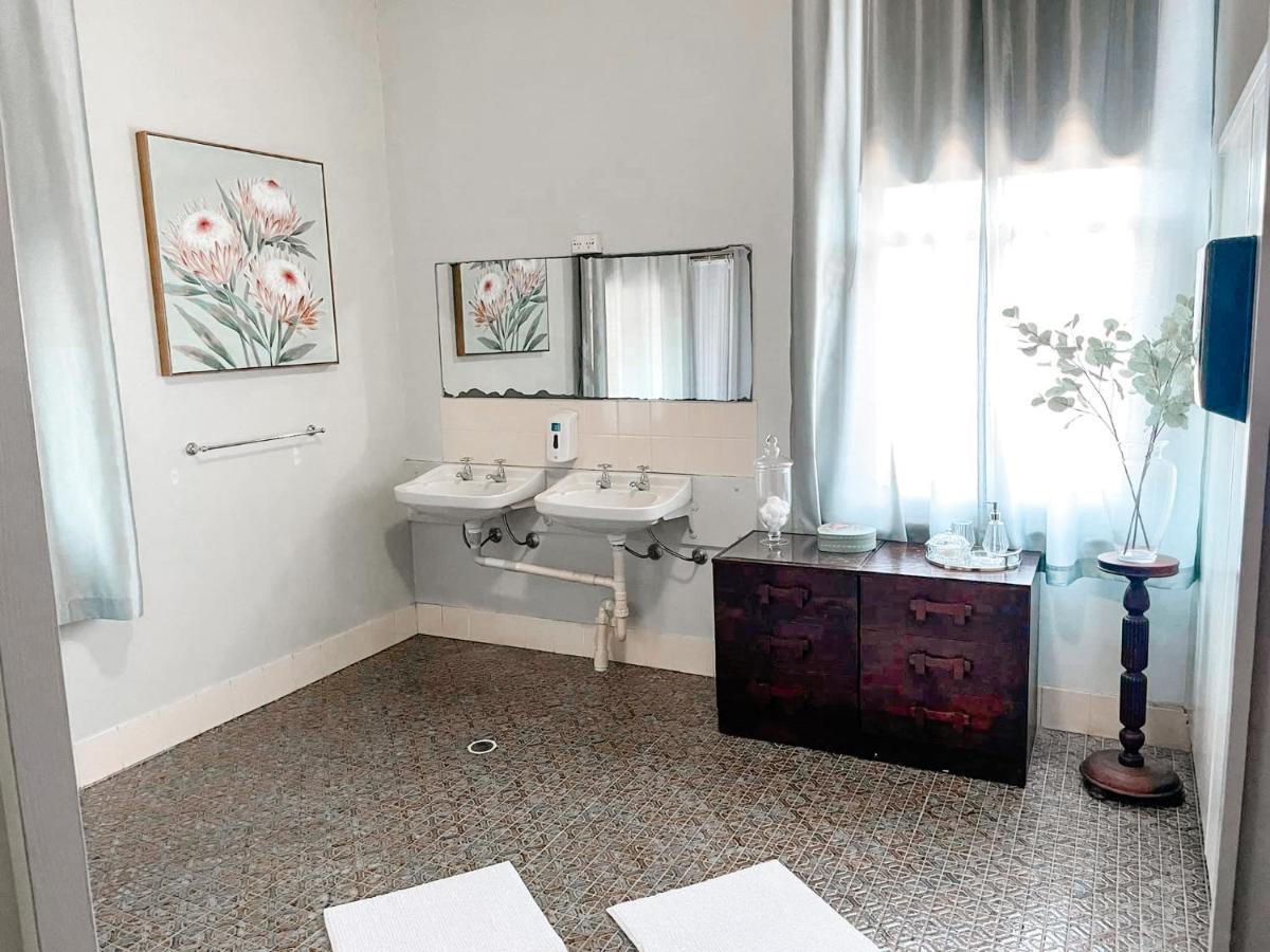 Neath Hotel Dış mekan fotoğraf