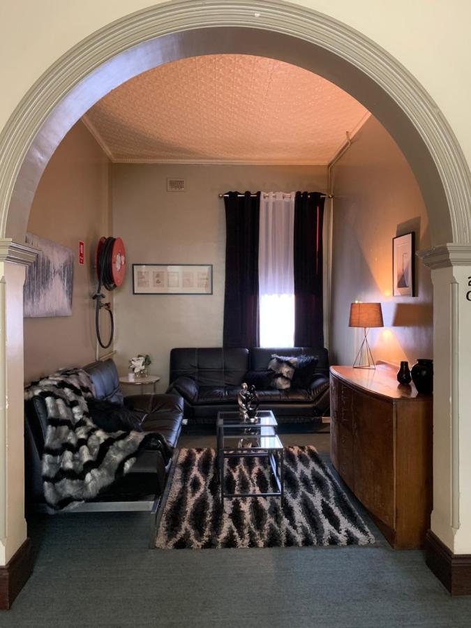 Neath Hotel Dış mekan fotoğraf